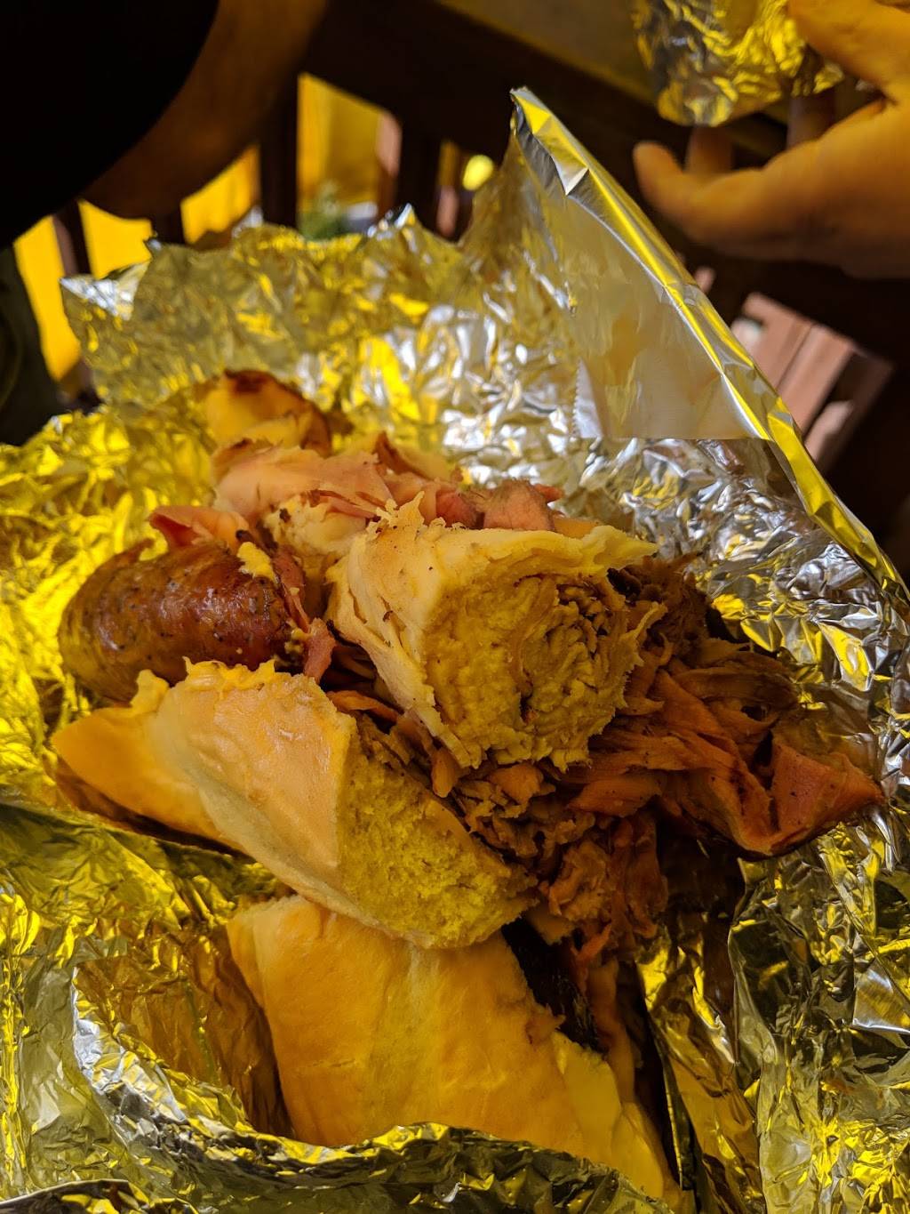 Charcoal Style | restaurant | 10907 Pulaski Hwy, White Marsh, MD 21162, USA | 4103351286 OR +1 410-335-1286