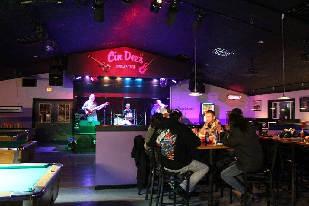 Cin Dees Place | restaurant | 232 W Smith Rd, Medina, OH 44256, USA | 3307226700 OR +1 330-722-6700