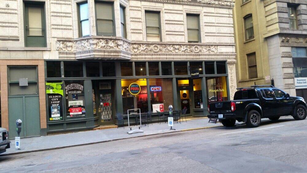 Planet Sub Downtown STL | restaurant | 211 N 9th St, St. Louis, MO 63101, USA | 3145887827 OR +1 314-588-7827