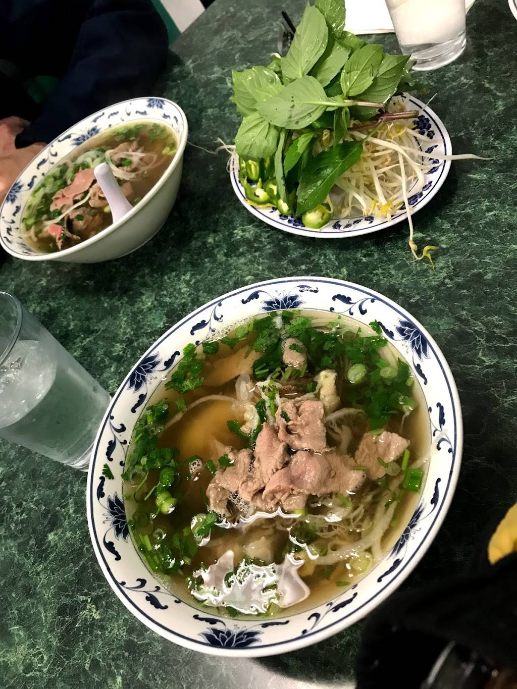 House of Pho | restaurant | 5700 100th St SW, Lakewood, WA 98499, USA | 2539830365 OR +1 253-983-0365