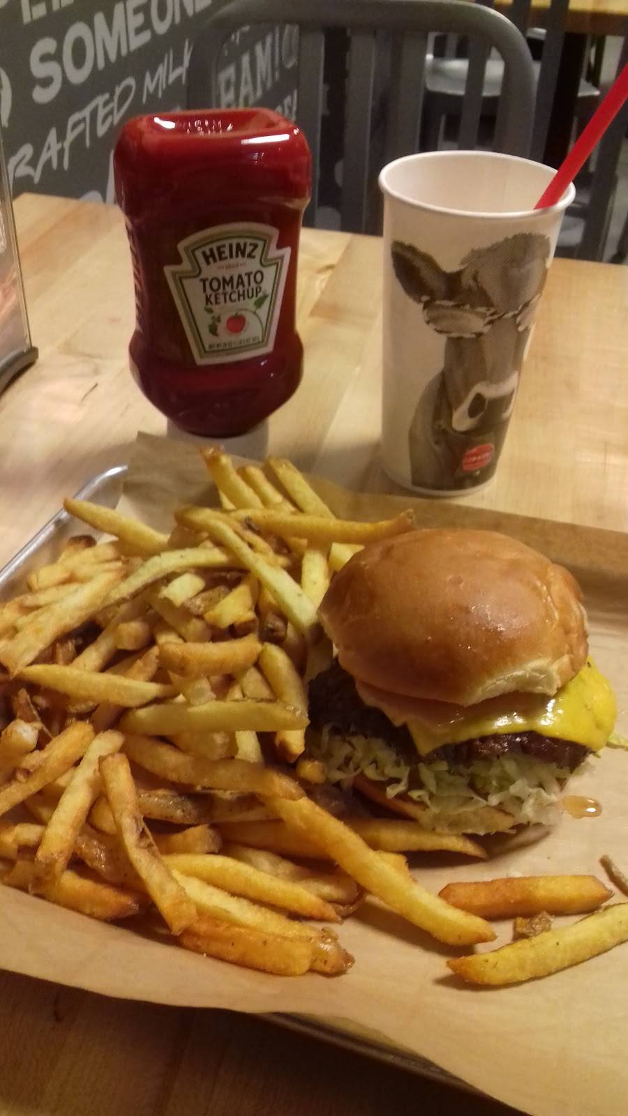 Checkers | restaurant | 2300 New York Ave NE, Washington, DC 20002, USA | 2022699377 OR +1 202-269-9377