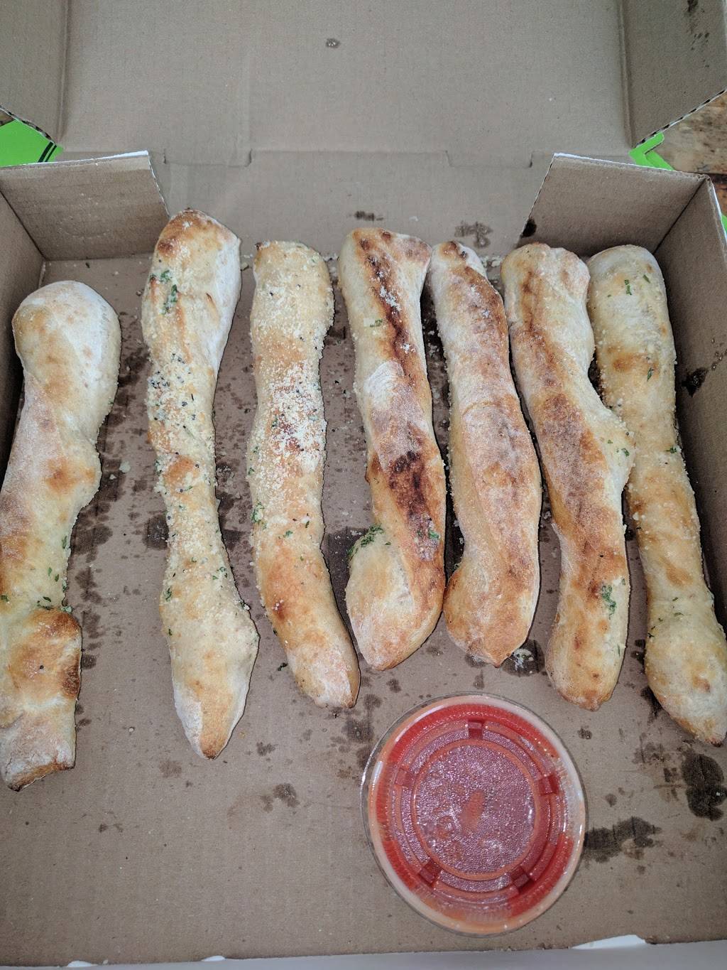 La Pizza & Pasta | restaurant | 30 Taunton Rd E, Oshawa, ON L1G 3T7, Canada | 9057255100 OR +1 905-725-5100