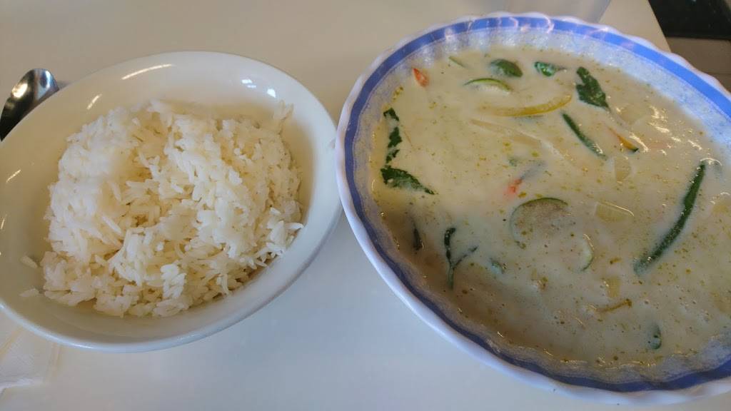 Pho Vietnam #8 | restaurant | 602 E Fireweed Ln, Anchorage, AK 99503, USA | 9079290999 OR +1 907-929-0999