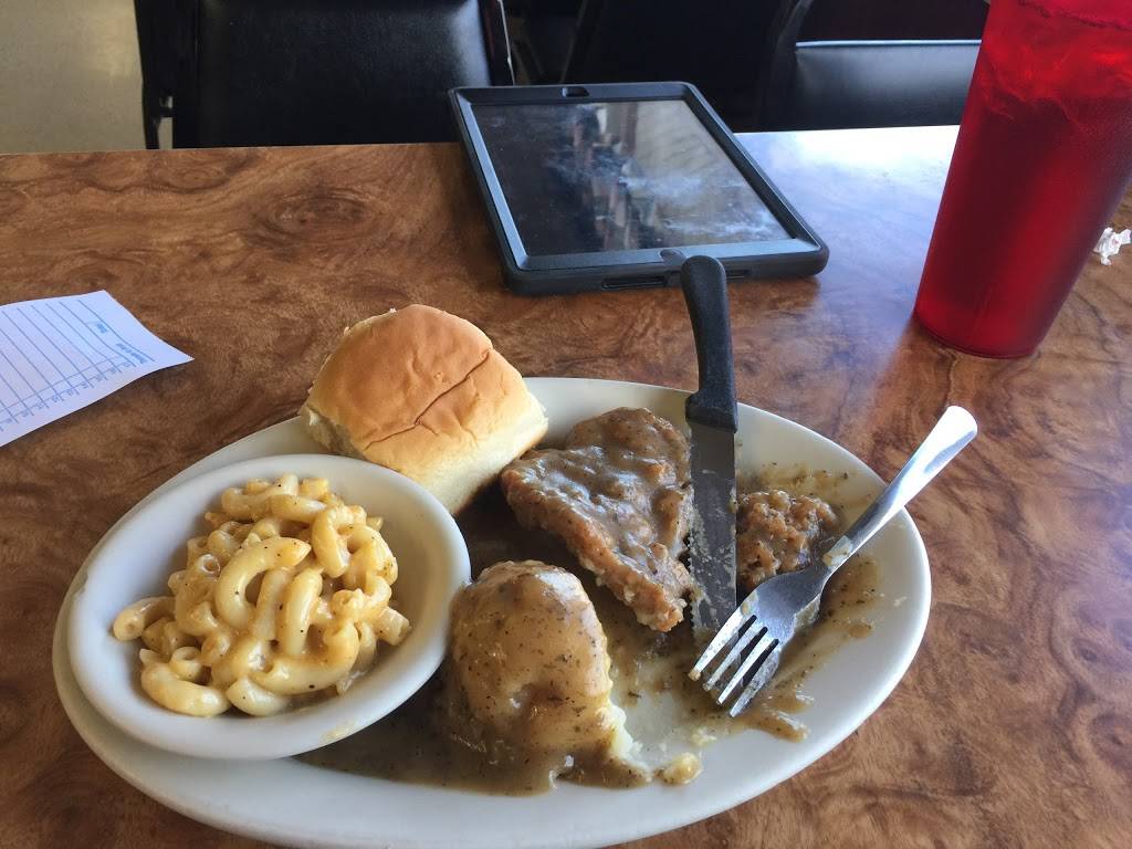 Crossroads Diner | restaurant | 4218 NC-218, Monroe, NC 28110, USA | 7047532140 OR +1 704-753-2140