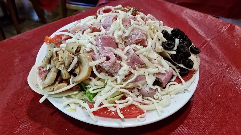 Caps Pizza | restaurant | 725 27th Ave SW, Vero Beach, FL 32968, USA | 7727702277 OR +1 772-770-2277