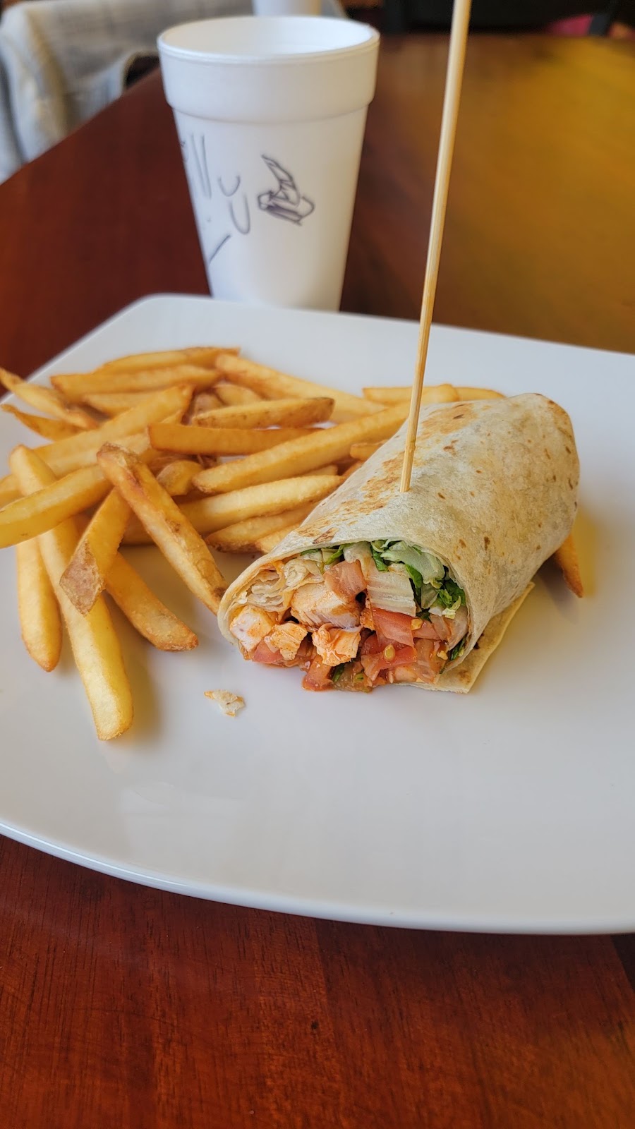 Crooked Horns Bar & Grill | restaurant | 1470 S Peace Rd, Sycamore, IL 60178, USA | 8159915025 OR +1 815-991-5025