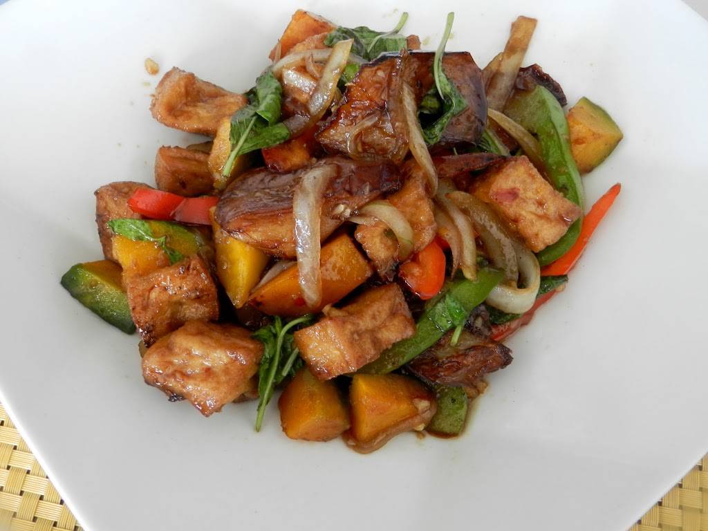 Khun Dang Thai Restaurant | restaurant | 10134 Topanga Canyon Blvd, Chatsworth, CA 91311, USA | 8187001507 OR +1 818-700-1507