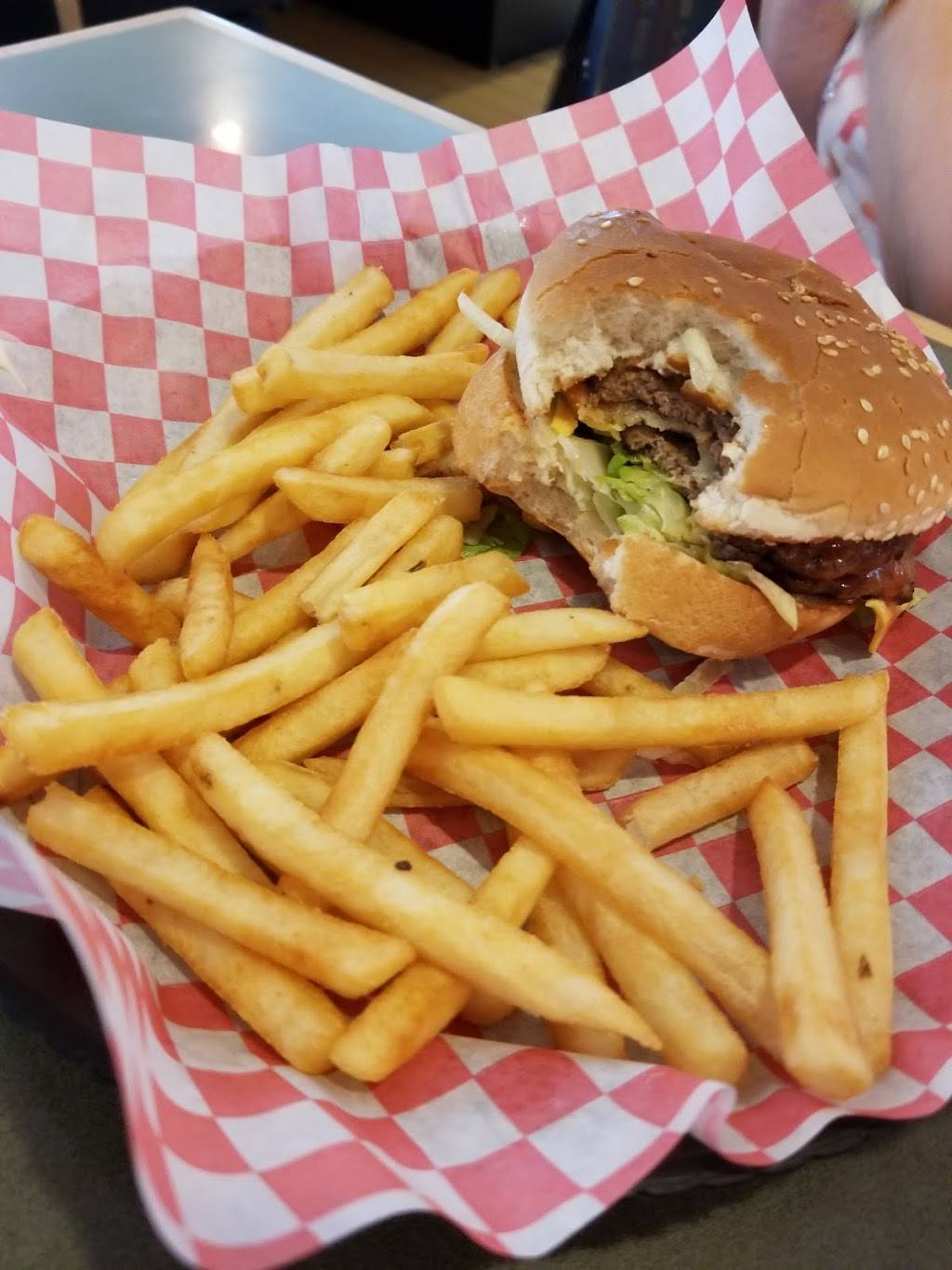 Bobs Big Boy | restaurant | 3521 Hamner Ave, Norco, CA 92860, USA | 9512803388 OR +1 951-280-3388