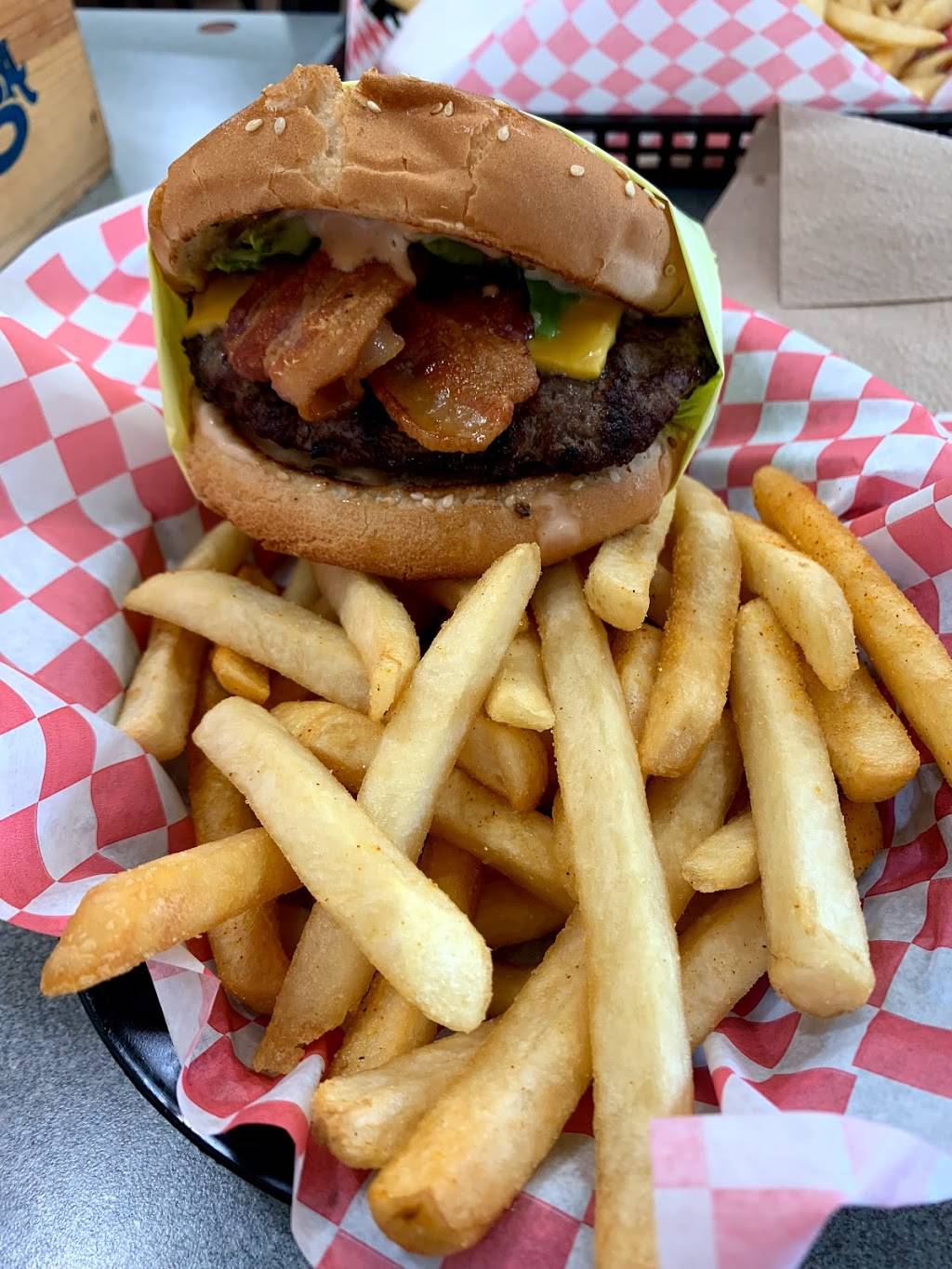 Pennys Burgers | restaurant | 6300 N Figueroa St, Los Angeles, CA 90042, USA | 3232547223 OR +1 323-254-7223