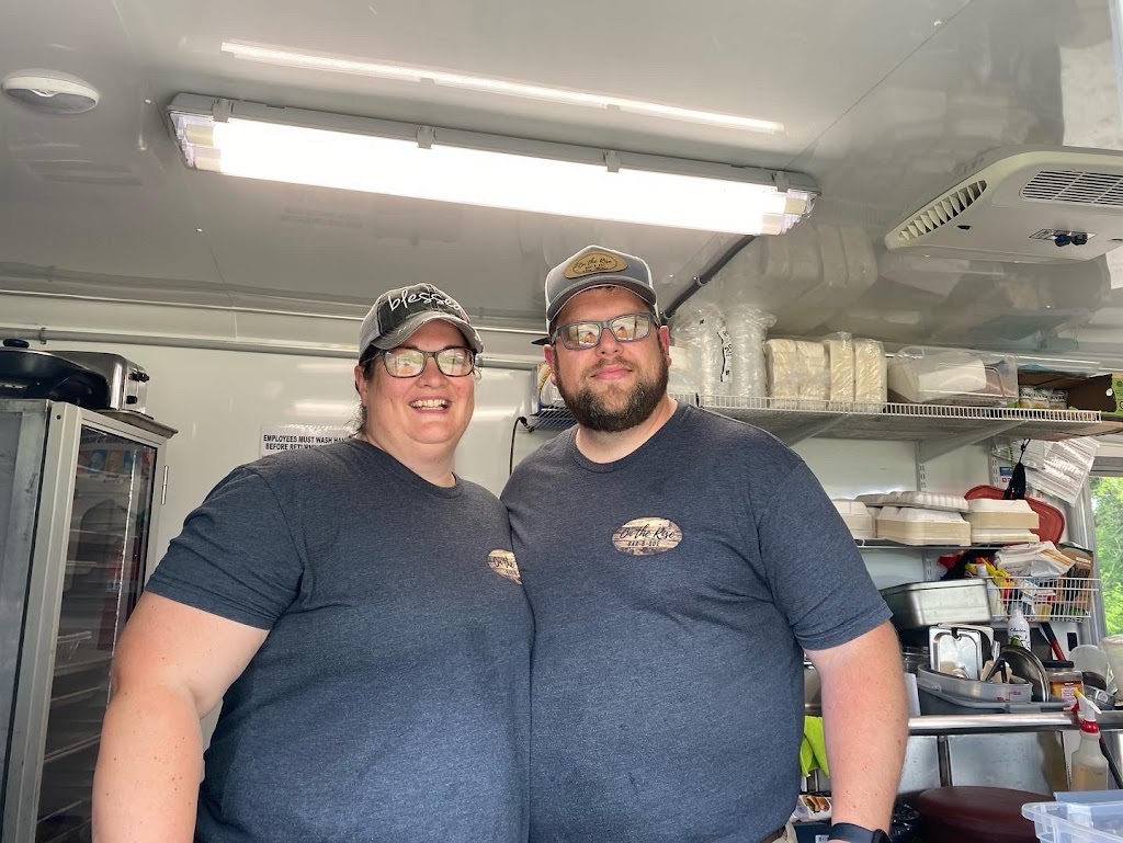 On the Rise Bar-B-Que | restaurant | 6460 Mt Gilead Rd, Fredericktown, OH 43019, USA | 7403907900 OR +1 740-390-7900