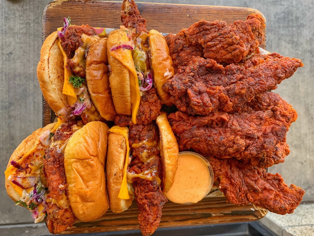 Daves Hot Chicken | restaurant | 4025 Richmond Rd Ste E, Warrensville Heights, OH 44122, USA | 2162791030 OR +1 216-279-1030