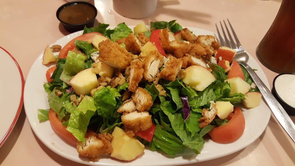 Friendlys | restaurant | 505 US-130, Cinnaminson, NJ 08077, USA | 8568294501 OR +1 856-829-4501