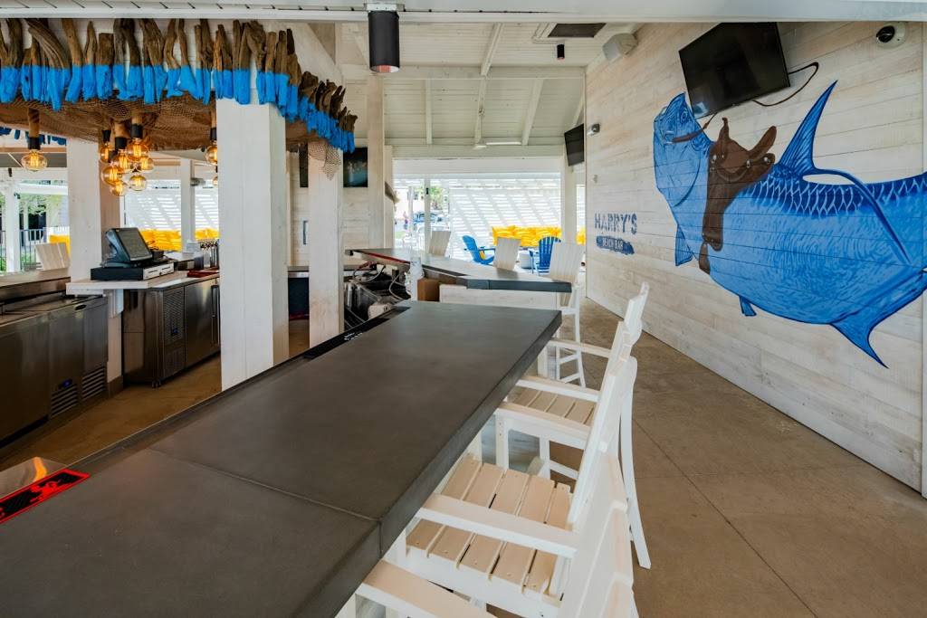 Harrys Beach Bar | restaurant | 5300 Gulf Blvd, St Pete Beach, FL 33706, USA | 7273635125 OR +1 727-363-5125