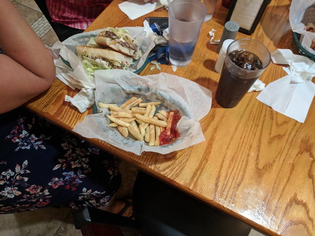 Mussos Italian Restaurant | restaurant | 406 E Broadway, Red Lion, PA 17356, USA | 7172464573 OR +1 717-246-4573