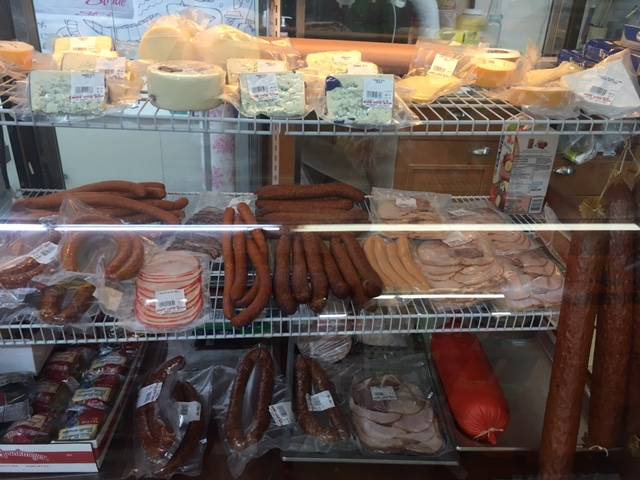 Florist Epicerie Normand | restaurant | 592 Rue Ingrid, Laval, QC H7P 3P7, Canada | 4506252027 OR +1 450-625-2027