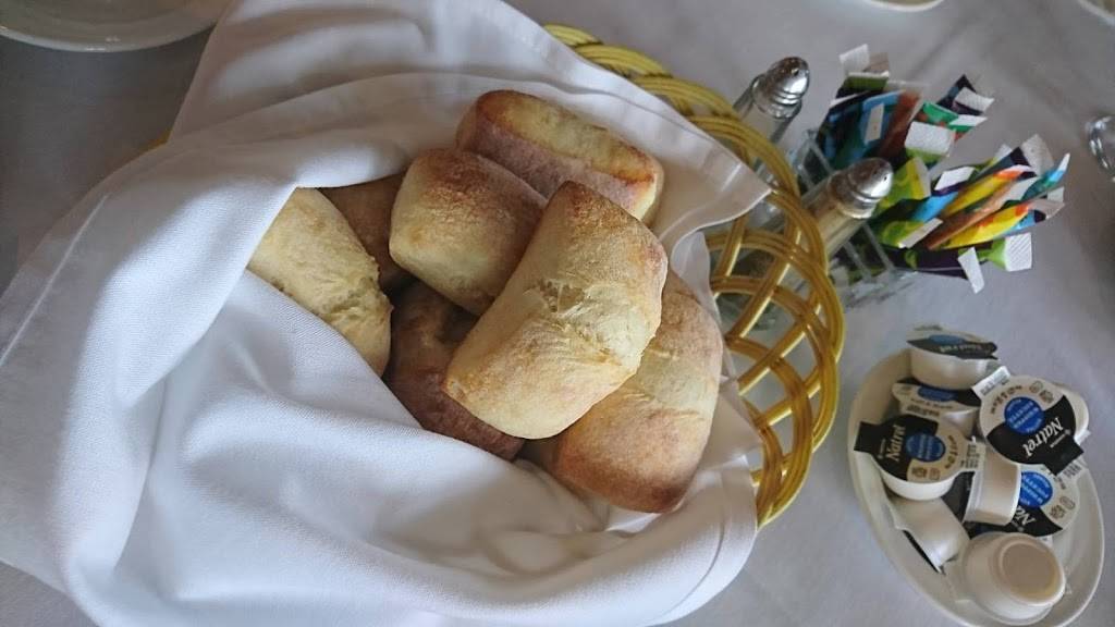 Restaurant-Terrasse Du Manoir | restaurant | Chutes-Montmorency, Quebec City, QC G1C 1S1, Canada | 8445224883 OR +1 844-522-4883