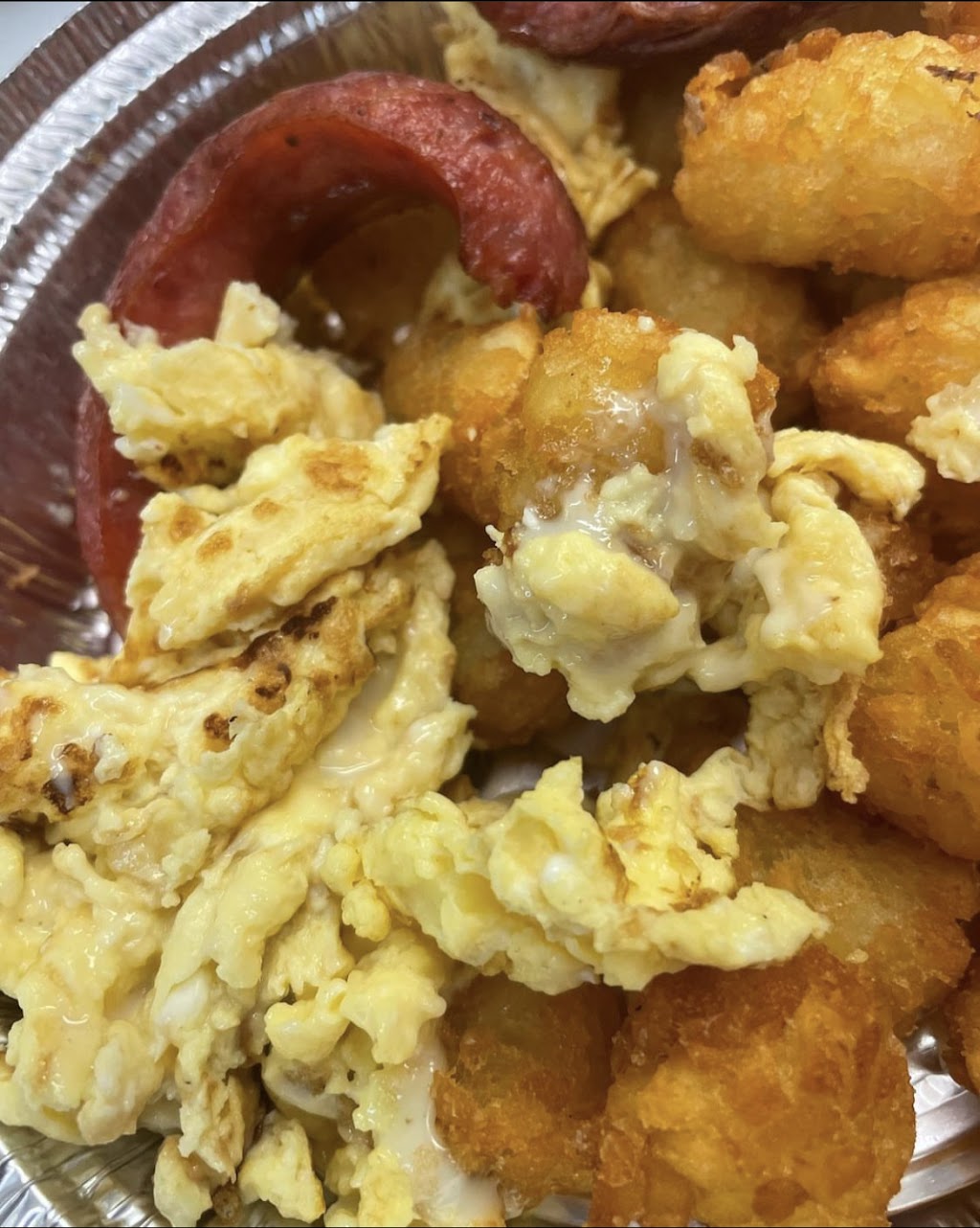 Chicha Restaurant & Mas | restaurant | 1665 E Hunting Park Ave, Philadelphia, PA 19124, USA | 2159418940 OR +1 215-941-8940