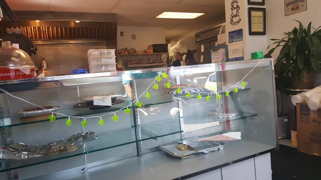 Christys Dairy Bar | restaurant | 30989 TN-108, Gruetli-Laager, TN 37339, USA | 9317795000 OR +1 931-779-5000