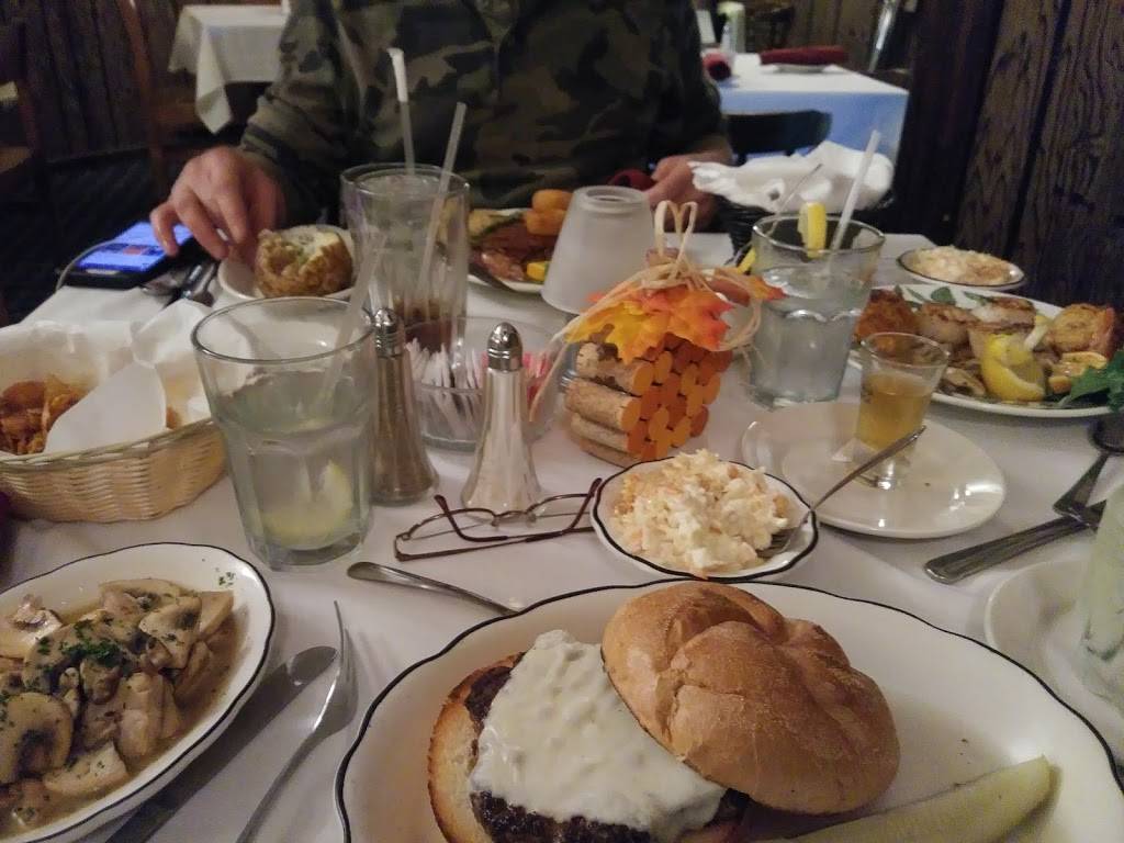 Normal Square Inn | restaurant | 30 Fritz Valley Rd, Lehighton, PA 18235, USA | 5703863287 OR +1 570-386-3287