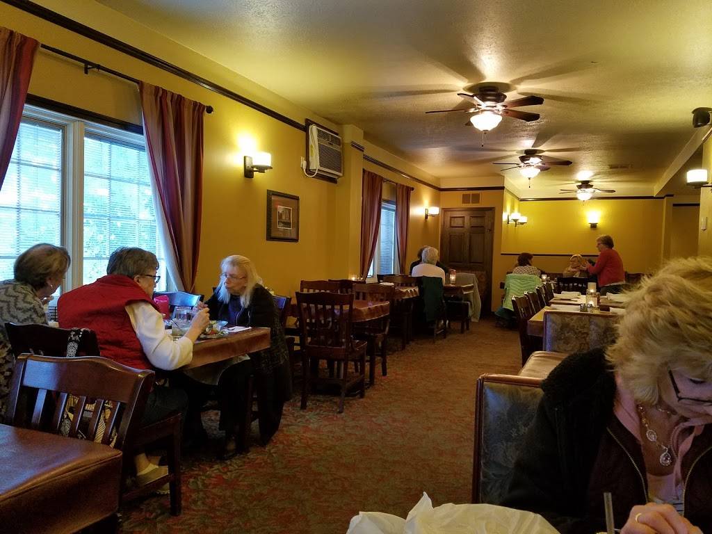 Dinos III | restaurant | 1200 E 305th St, Wickliffe, OH 44092, USA | 4409444600 OR +1 440-944-4600