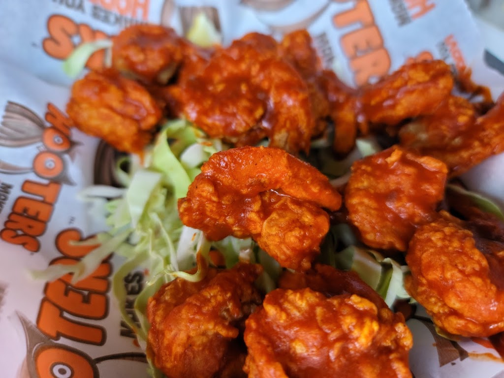 Hooters | restaurant | 7280 E Broadway Blvd, Tucson, AZ 85710, USA | 5203520343 OR +1 520-352-0343