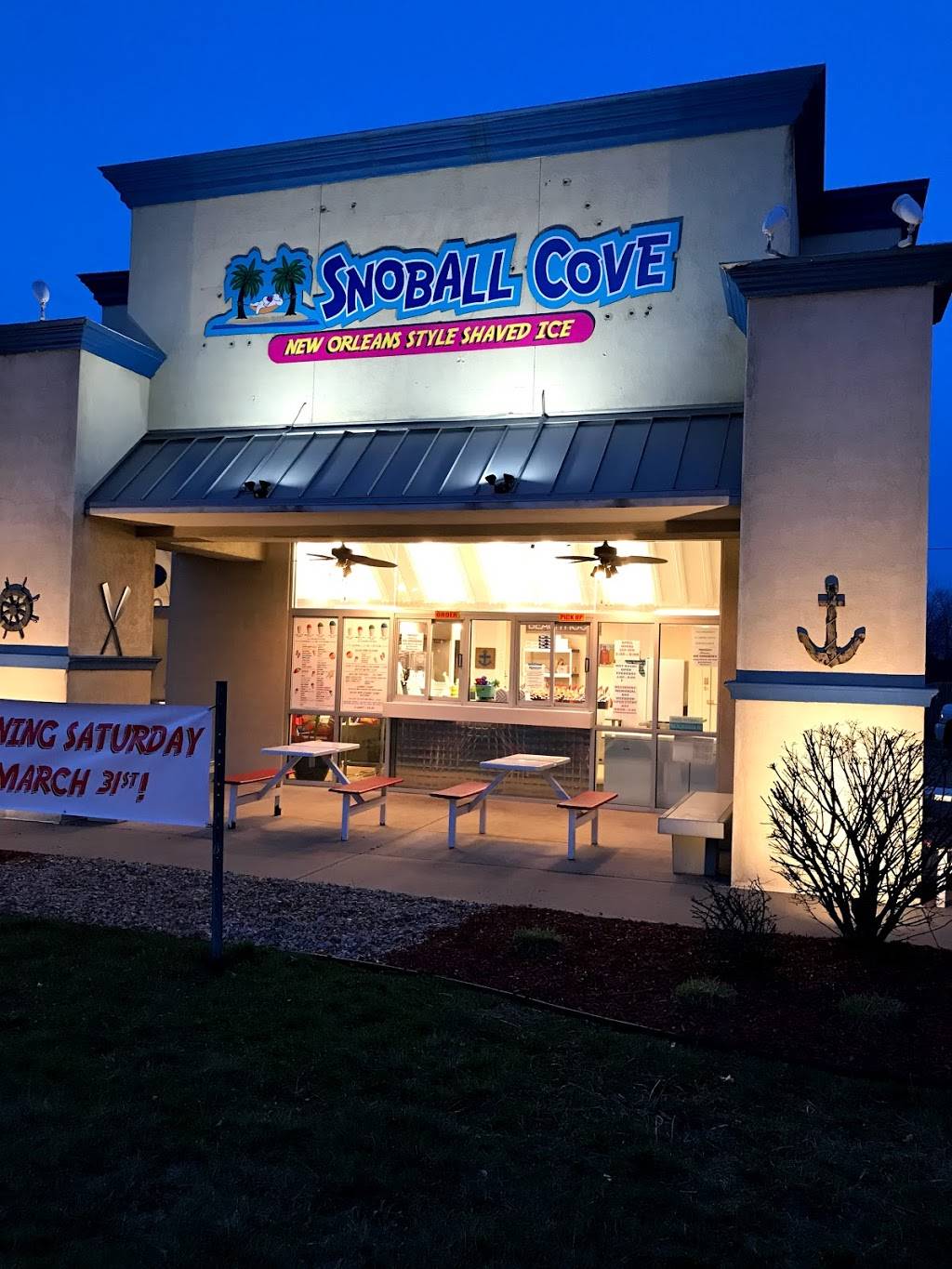 Snoball Cove New Orleans Style Shaved Ice | restaurant | 200 NW Hwy 7, Blue Springs, MO 64014, USA | 8165988146 OR +1 816-598-8146