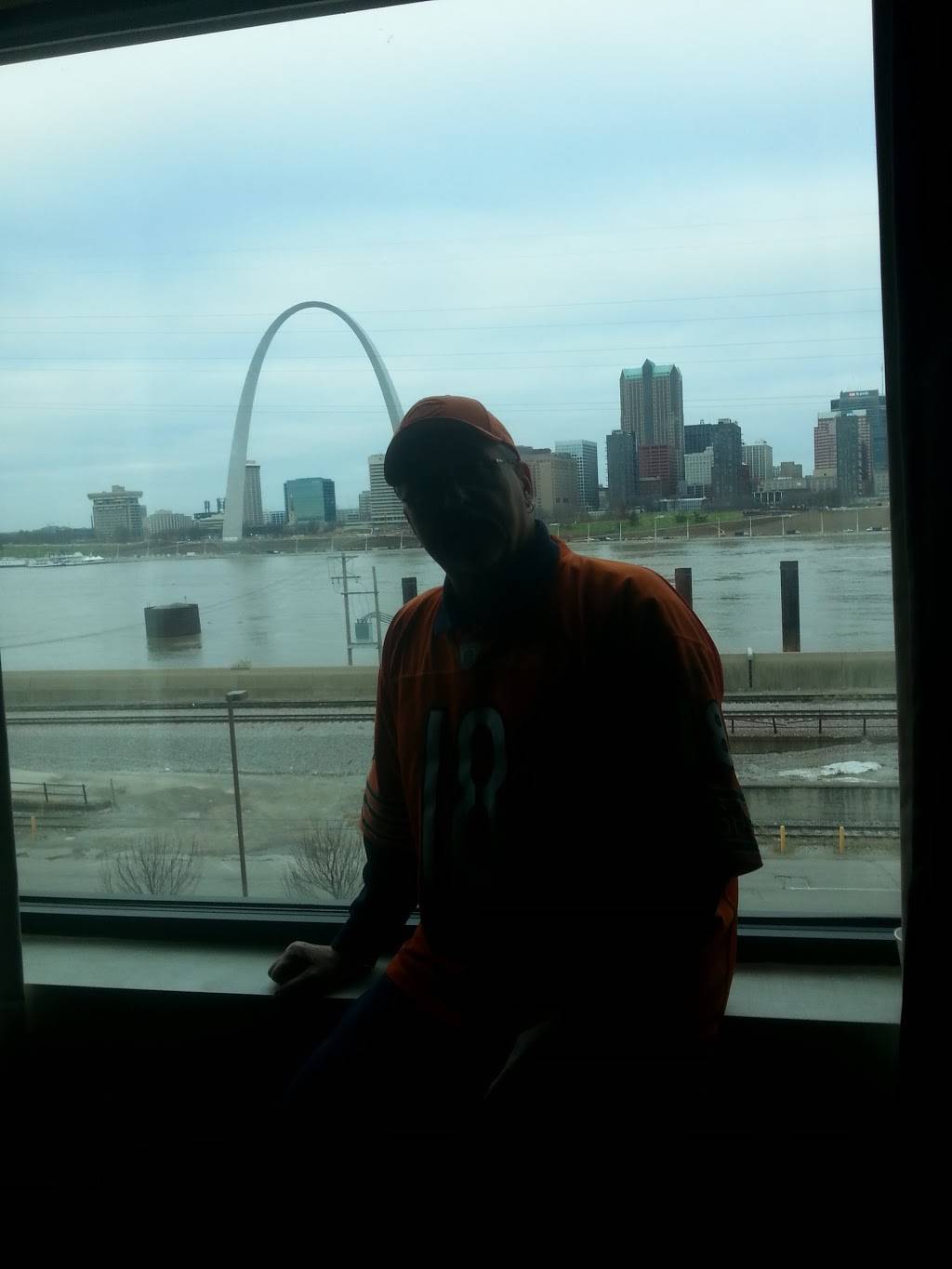 Prime Steakhouse | restaurant | 200 S Front St, East St Louis, IL 62201, USA | 8007770777 OR +1 800-777-0777