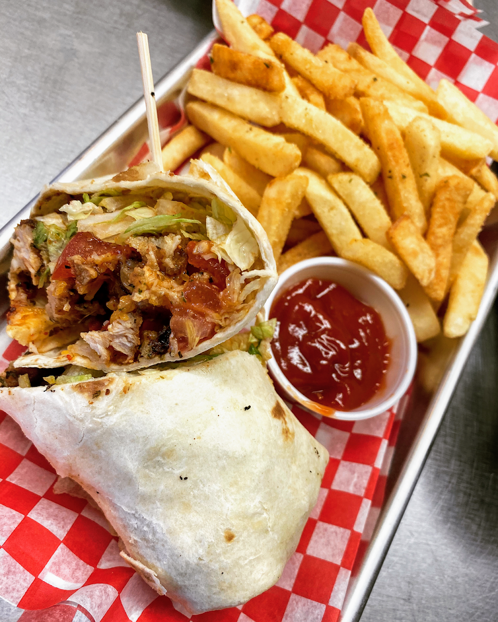 Red Barn Grill & Cafe | restaurant | 23331 Orchard Lake Rd, Farmington, MI 48336, USA | 2484827009 OR +1 248-482-7009