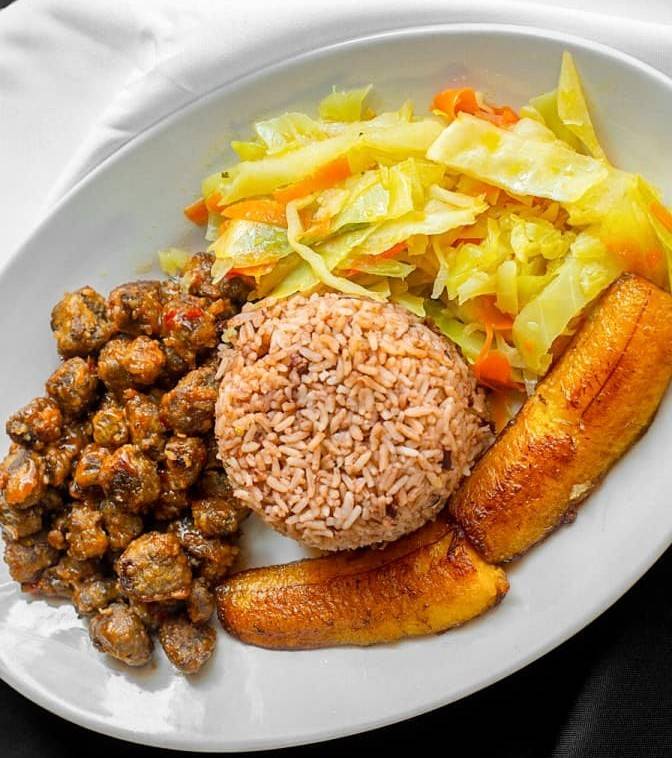 Better U Dining | restaurant | 121 Broadway, Kissimmee, FL 34741, USA | 4079664617 OR +1 407-966-4617