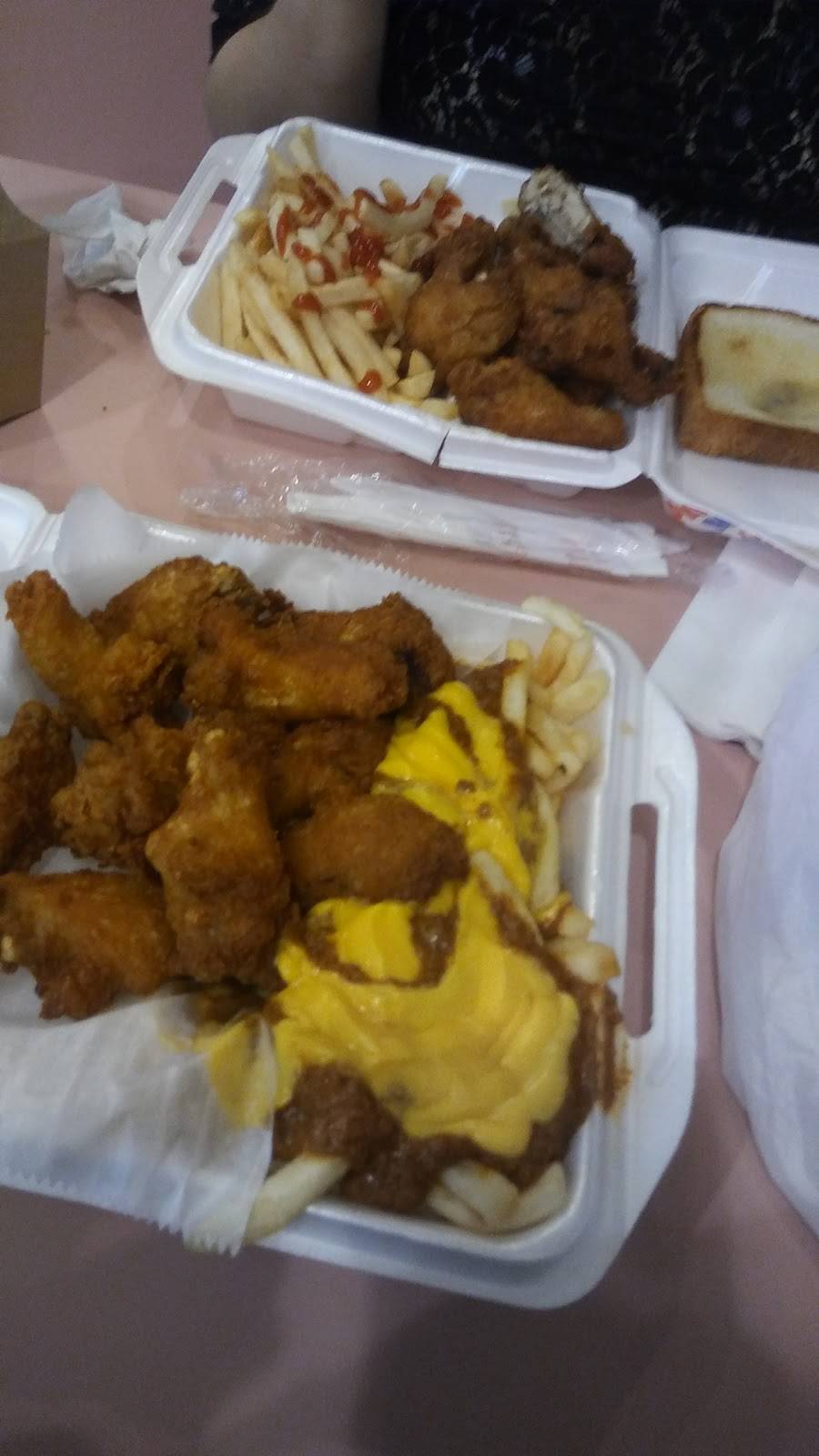 Legends | restaurant | 2525 W Davison St, Detroit, MI 48238, USA | 3139568325 OR +1 313-956-8325