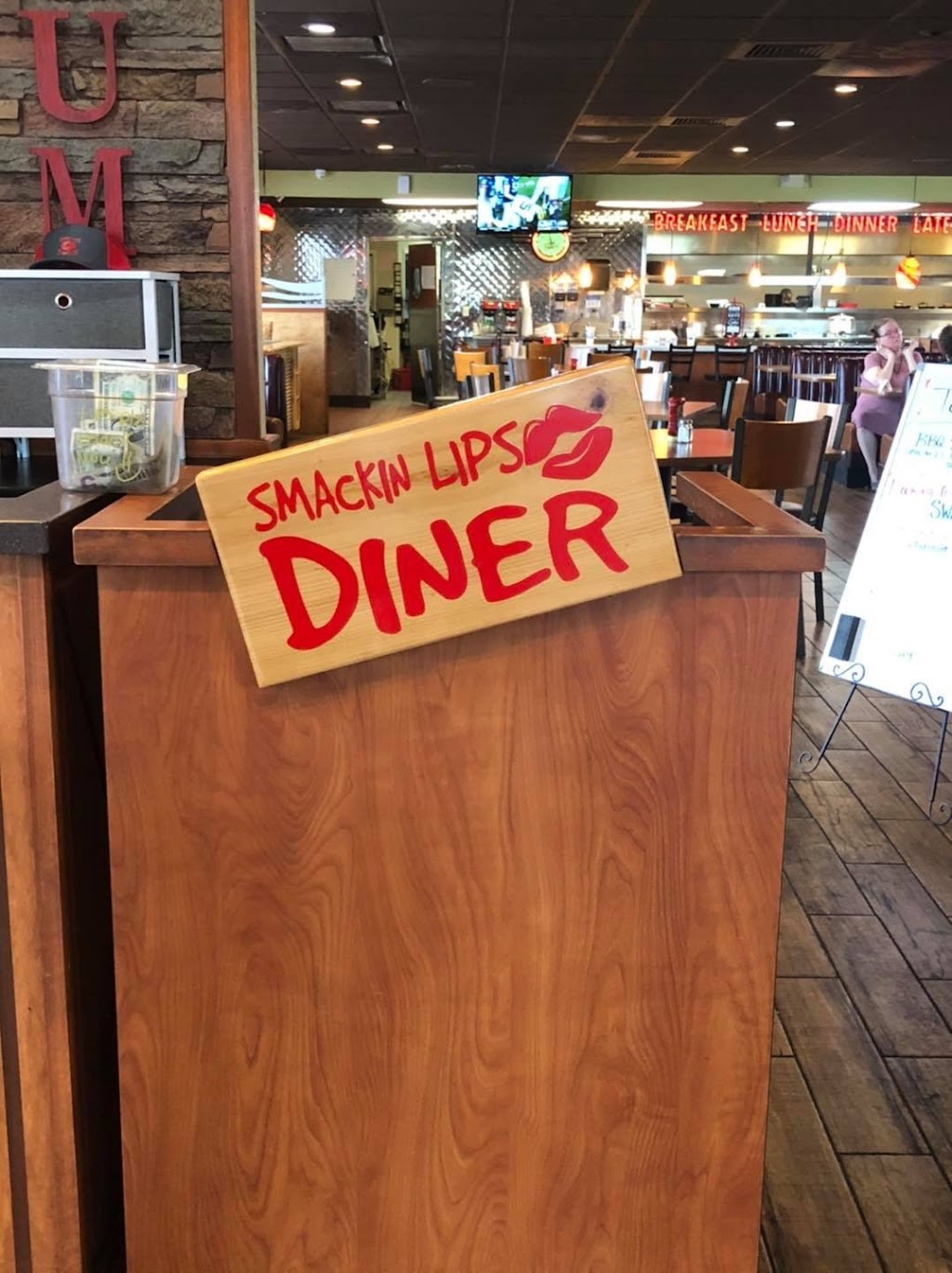 Smackin’ Lips Diner | restaurant | 6190 S, State Rd 53, Madison, FL 32340, USA | 8509733115 OR +1 850-973-3115