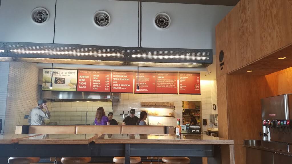 Chipotle Mexican Grill | restaurant | 1641 24th Ave NW, Norman, OK 73069, USA | 4053641269 OR +1 405-364-1269
