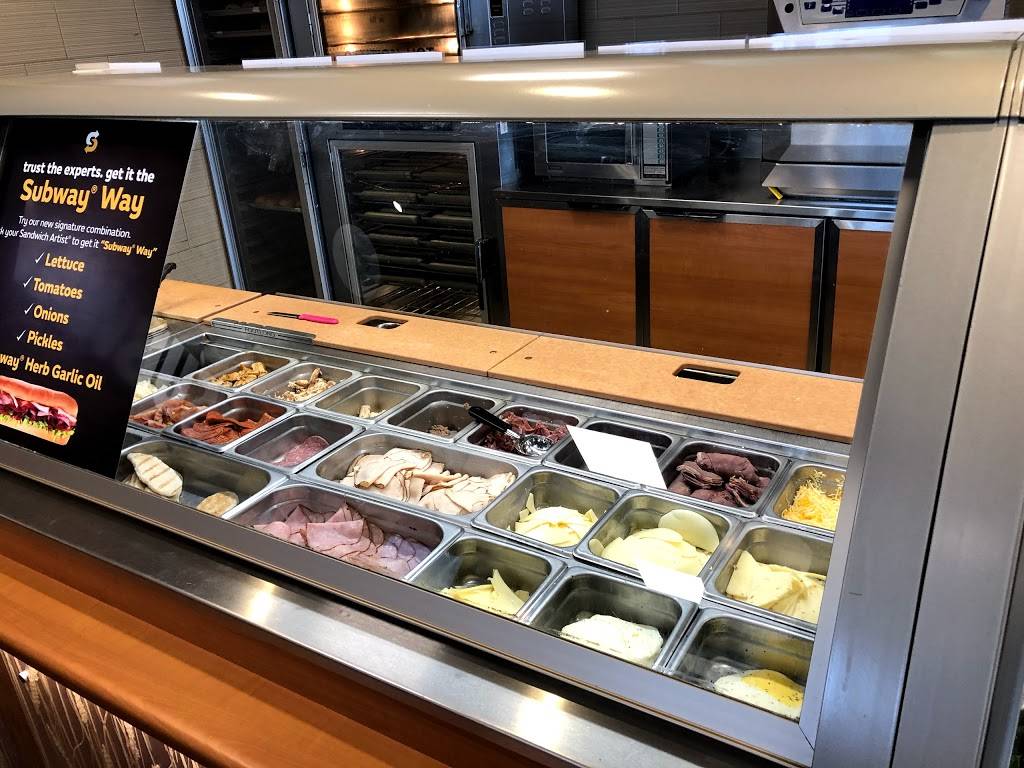 Subway Restaurants | restaurant | 403 W Imperial Hwy, Unit I, The Gateway Downtown Brea, Brea, CA 92821, USA | 7145291500 OR +1 714-529-1500