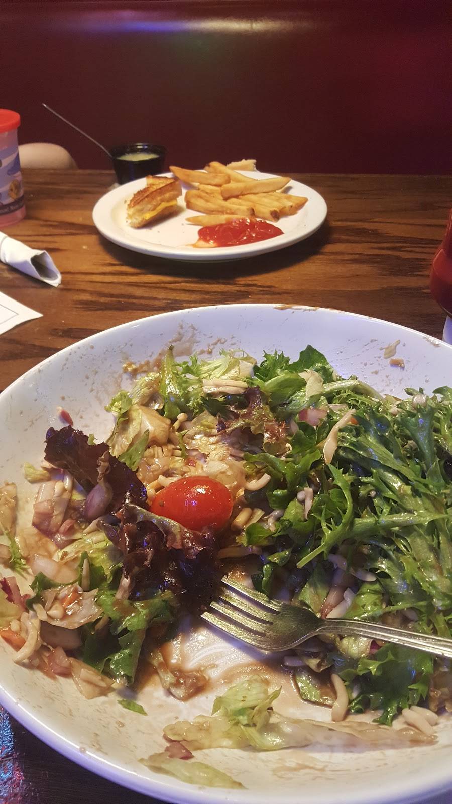 Trader Jacks Riverside Grille | restaurant | 35901 Lakeshore Blvd, Eastlake, OH 44095, USA | 4409468330 OR +1 440-946-8330