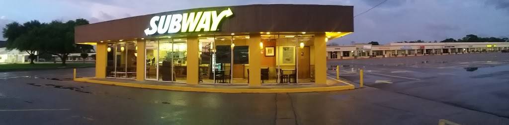 Subway Restaurants | restaurant | 1701 Center St, Deer Park, TX 77536, USA | 2819308211 OR +1 281-930-8211