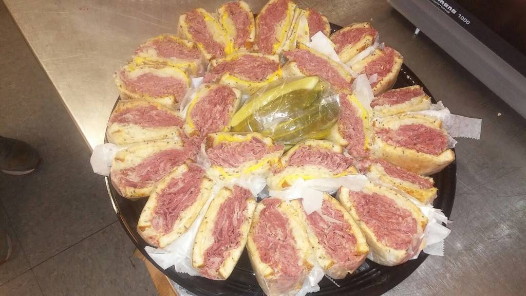 Vienna Market | restaurant | 1310, 6630 Broadway Ave, Cleveland, OH 44105, USA | 2164417881 OR +1 216-441-7881