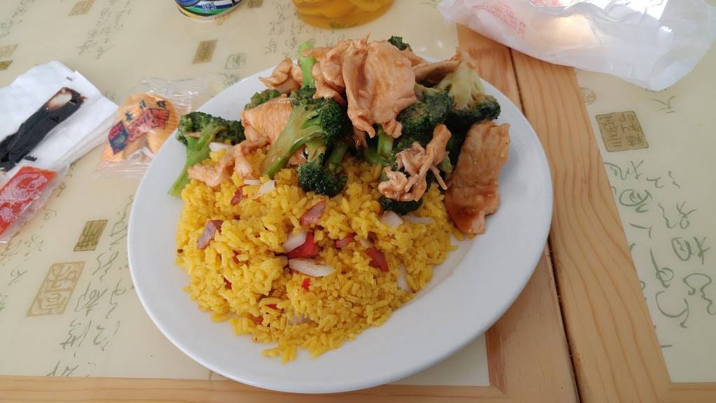 Lucky China | restaurant | 838 Silver Ln, East Hartford, CT 06118, USA | 8605686668 OR +1 860-568-6668