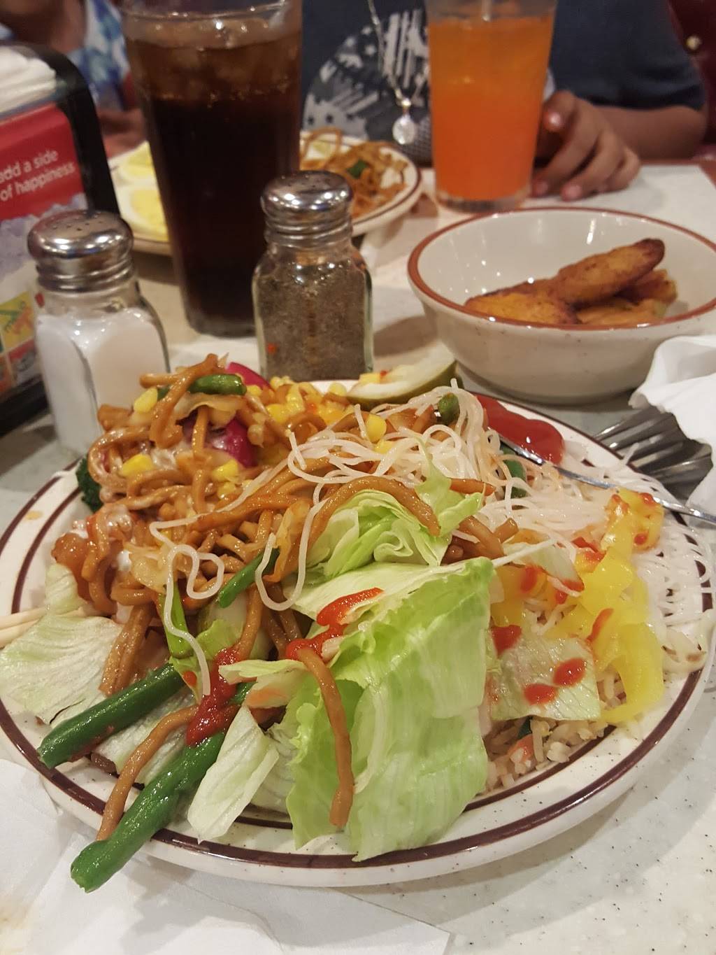 Great Moon Buffet | restaurant | 1200 S Robert St, West St Paul, MN 55118, USA | 6515540558 OR +1 651-554-0558