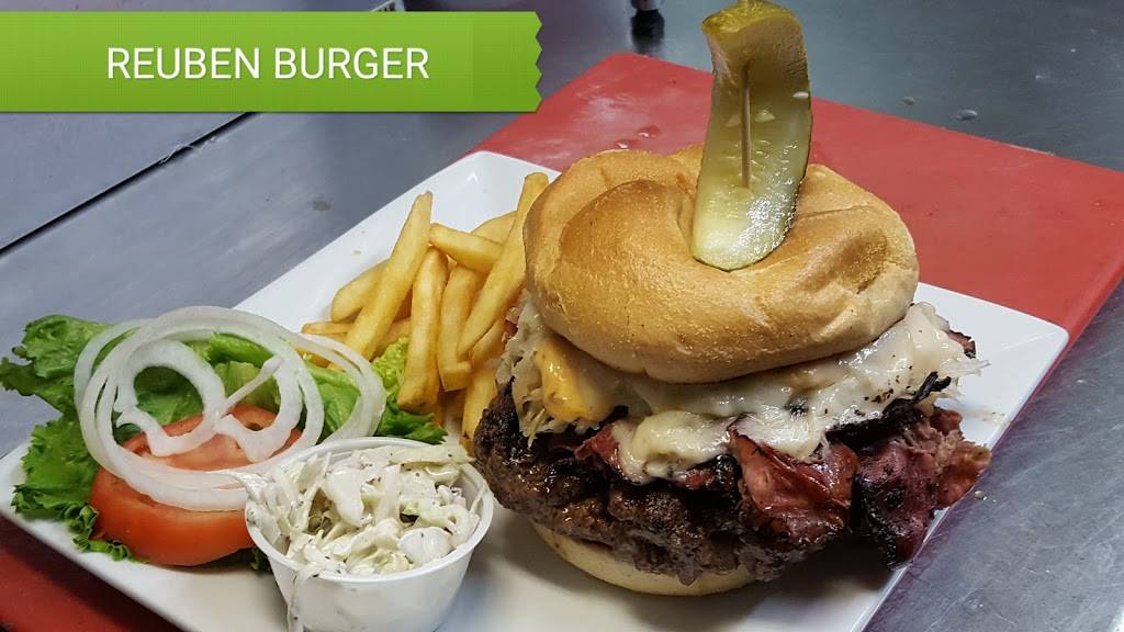 Ivoryton Tavern and Cafe | restaurant | 8 Summitt Street, Ivoryton, CT 06442, USA | 8607671449 OR +1 860-767-1449