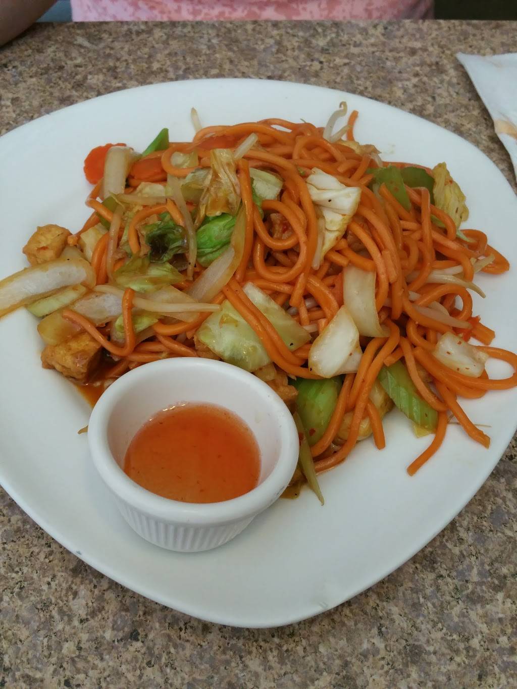 Lemongrass Thai Cafe | restaurant | 818 W Broadway Rd, Tempe, AZ 85282, USA | 4809679121 OR +1 480-967-9121