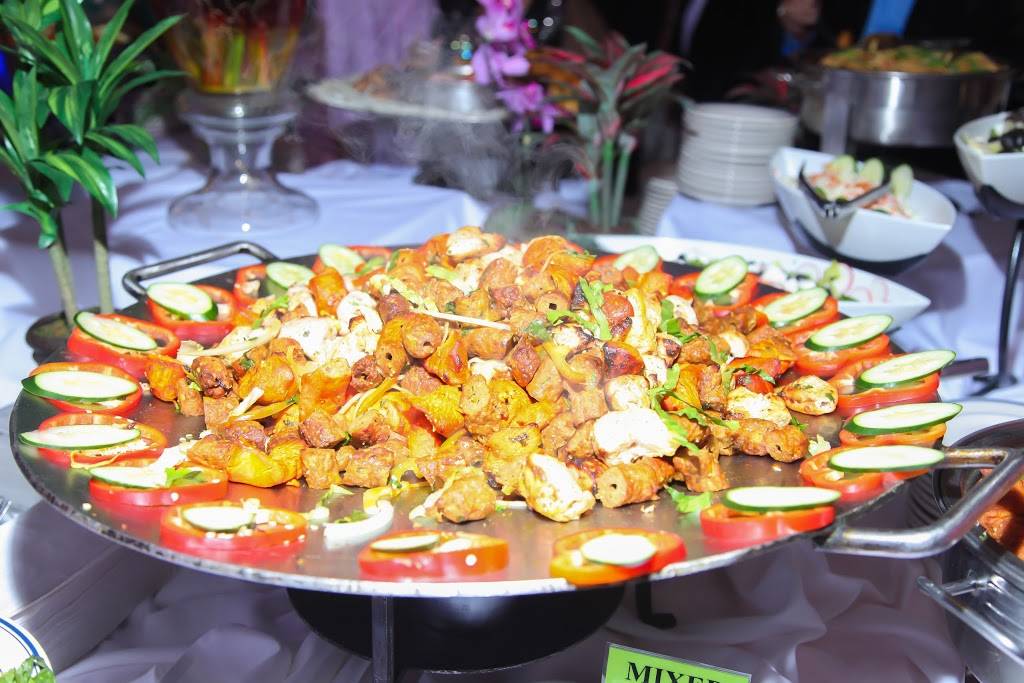 Royal Palace | restaurant | 77 Knollwood Rd, White Plains, NY 10607, USA | 9142891988 OR +1 914-289-1988