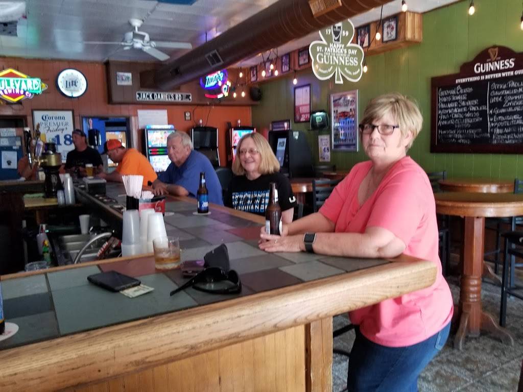 Tinys Pub & Grill | restaurant | 602 N Main St, Columbia, IL 62236, USA | 6182819977 OR +1 618-281-9977