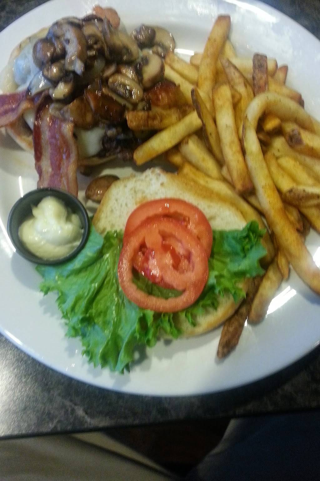 Home Team Grill | restaurant | 1109 Jefferson Davis Hwy, Fredericksburg, VA 22401, USA | 5404791011 OR +1 540-479-1011