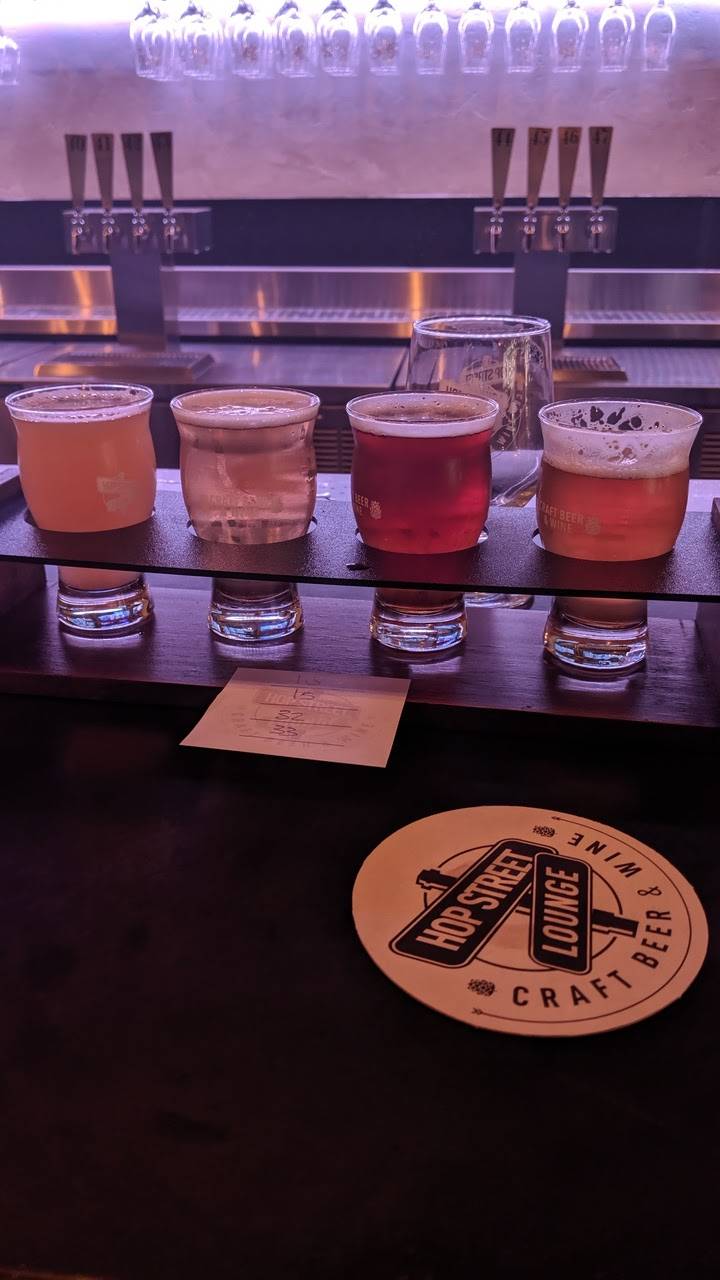 Hop Street Lounge | restaurant | 7215 E 22nd St #101, Tucson, AZ 85710, USA | 5202747904 OR +1 520-274-7904