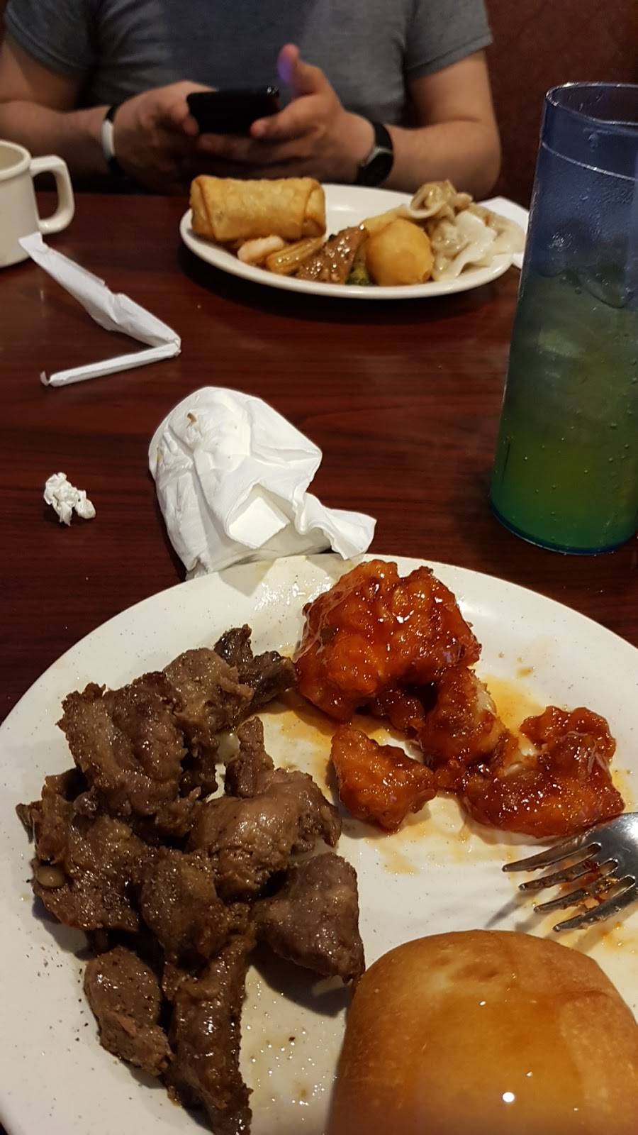 Supreme Buffet, Hibachi Grill & Sushi | restaurant | 1740 Lincoln Way E, Chambersburg, PA 17202, USA | 7175522384 OR +1 717-552-2384