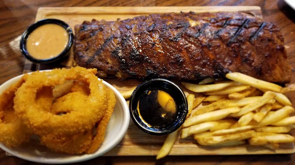 TGI Fridays | restaurant | 2240 N Ocean Ave, Farmingville, NY 11738, USA | 6317363631 OR +1 631-736-3631