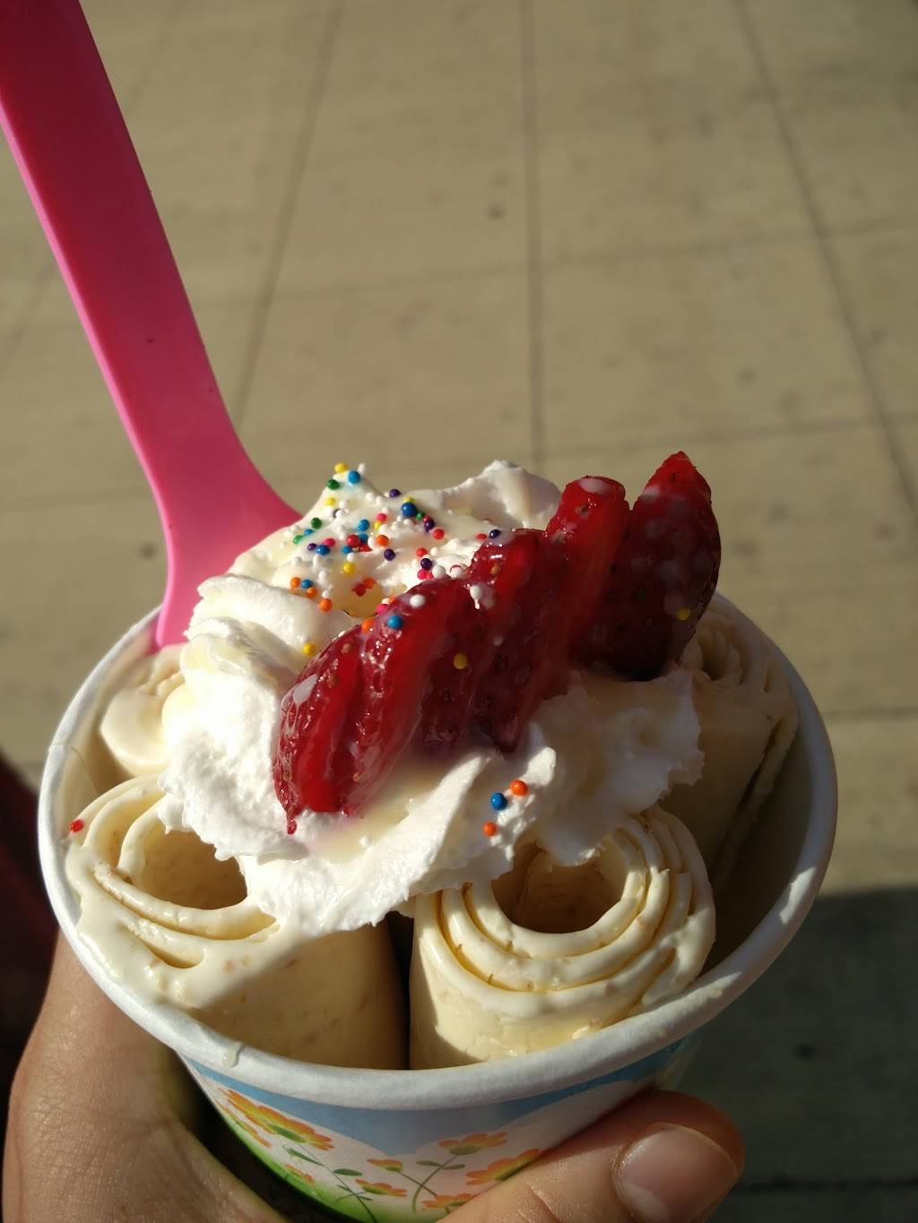 Fannys Thai Roll Ice Cream | restaurant | 7 N State St, Elgin, IL 60123, USA | 2242277866 OR +1 224-227-7866