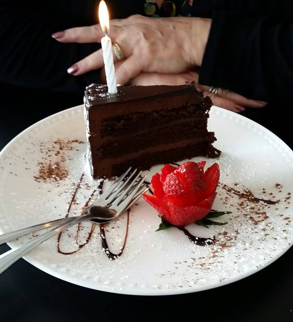 Antonias Bistro | restaurant | 28 Doxsee Ave S, Campbellford, ON K0L 1L0, Canada | 7056320505 OR +1 705-632-0505