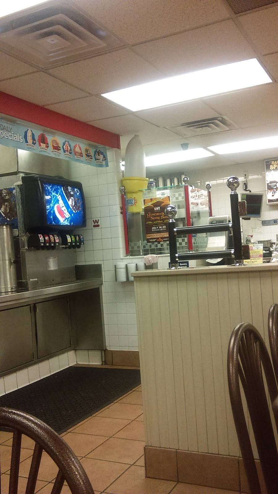 Wienerschnitzel | restaurant | 120 S Clovis Ave, Fresno, CA 93727, USA | 5592519347 OR +1 559-251-9347