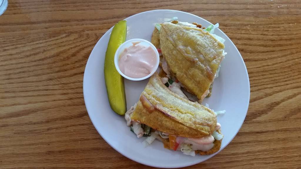 Soops n Sanz | meal takeaway | 2617 Dixie Hwy, Waterford Twp, MI 48328, USA | 2487016169 OR +1 248-701-6169